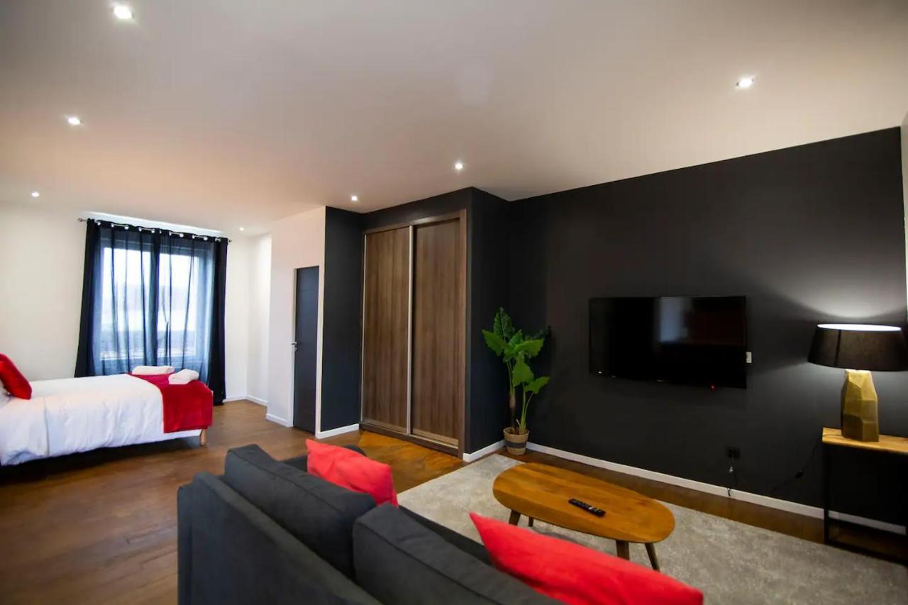 Les Suites Locarno Лимож Екстериор снимка