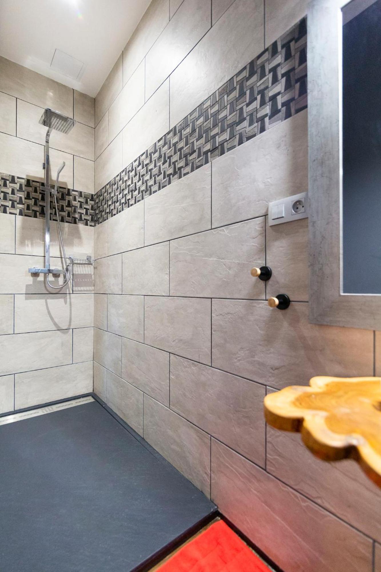 Les Suites Locarno Лимож Екстериор снимка